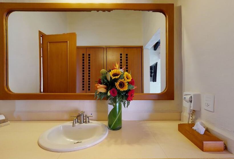 בית מלון כפרי Park Royal Homestay Los Tules