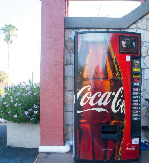 فندق Polynesian Inn