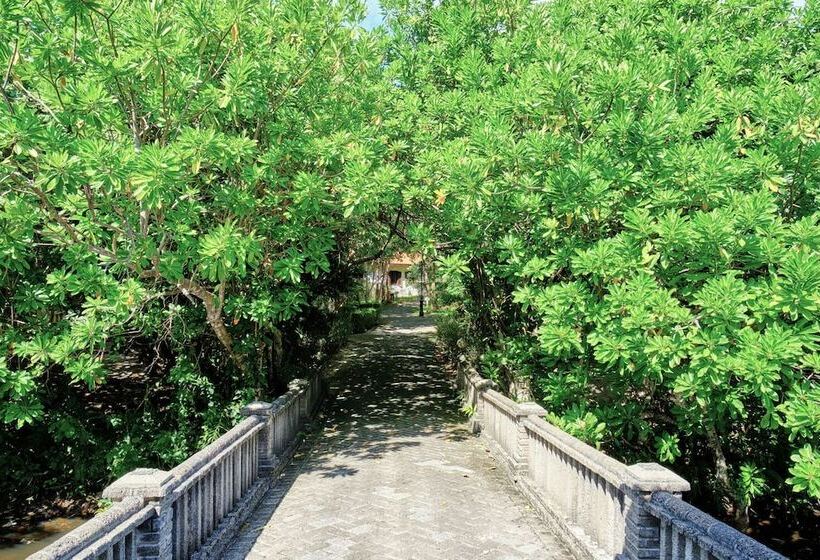 هتل Poulo Condor Boutique Resort & Spa