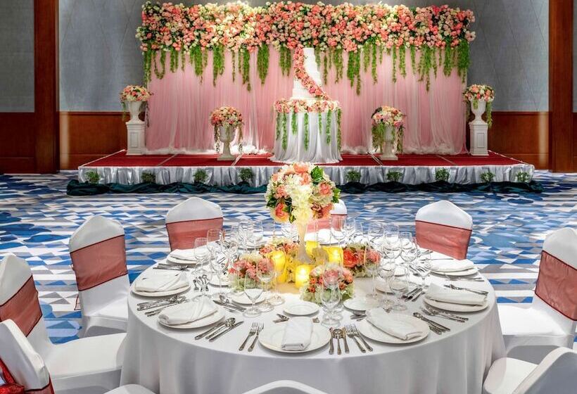 فندق Pullman Luang Prabang