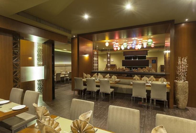 בית מלון כפרי Ramee Panchshil