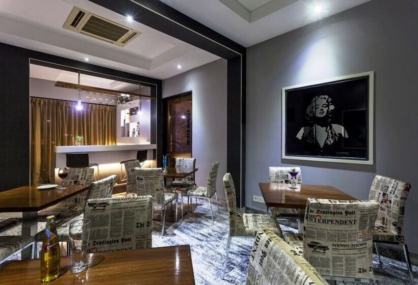 בית מלון כפרי Ramee Panchshil