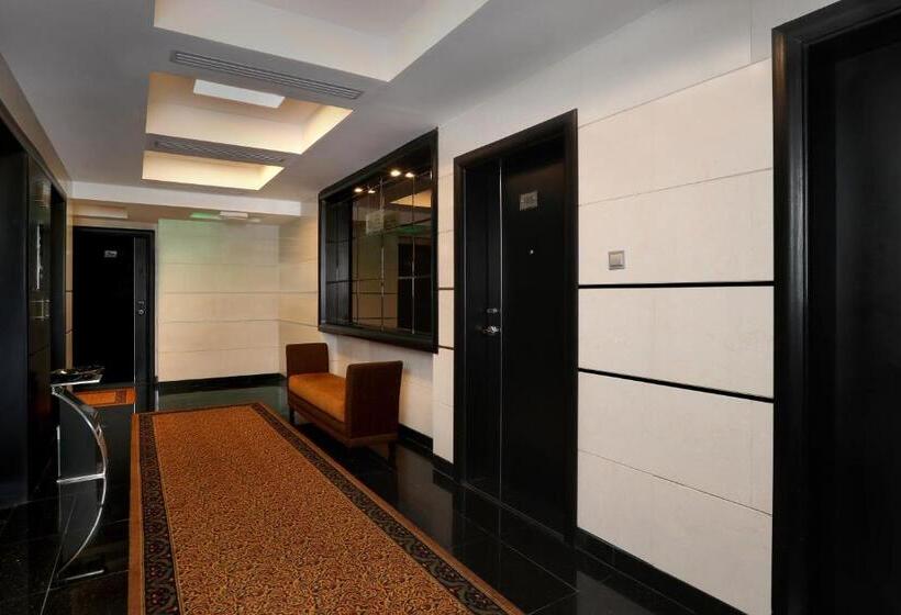 هتل Royal Grand Suite