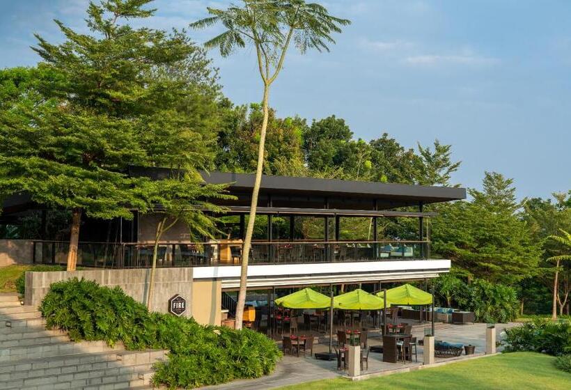 Hotel Royal Tulip Gunung Geulis Resort And Golf
