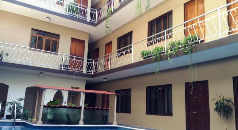 Отель Sevillano