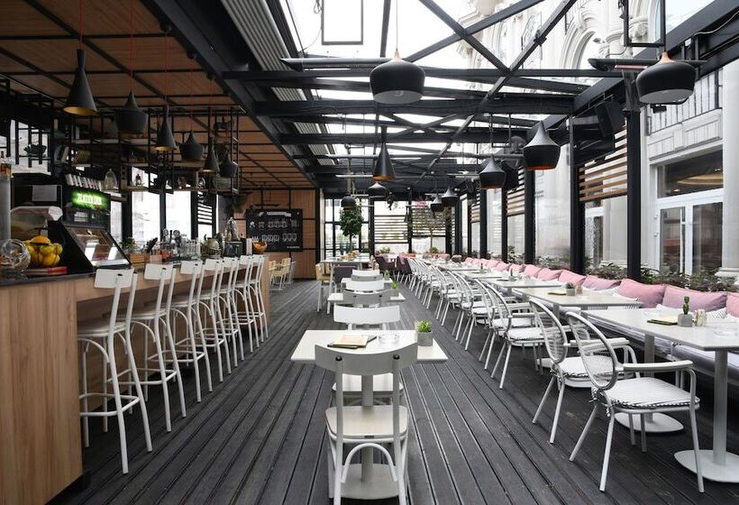 هتل Skopje Marriott