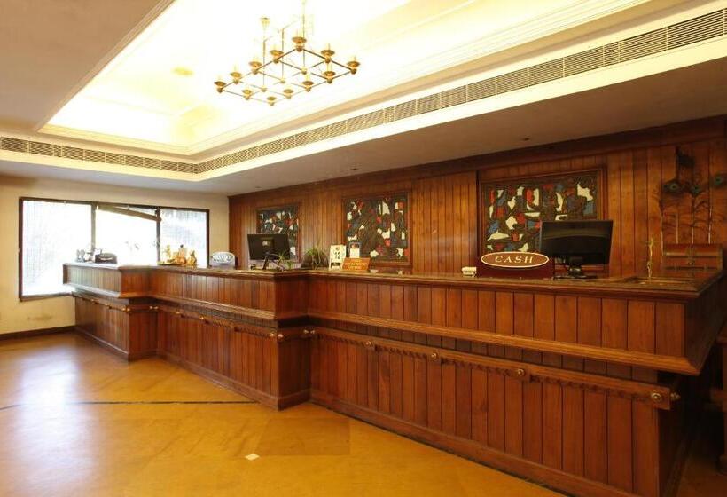 Отель Sopanam Heritage