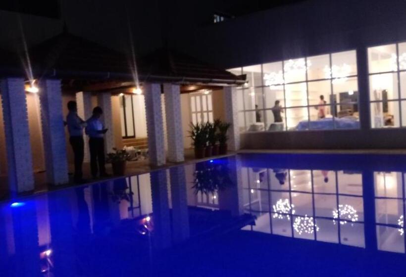 Отель Sopanam Heritage