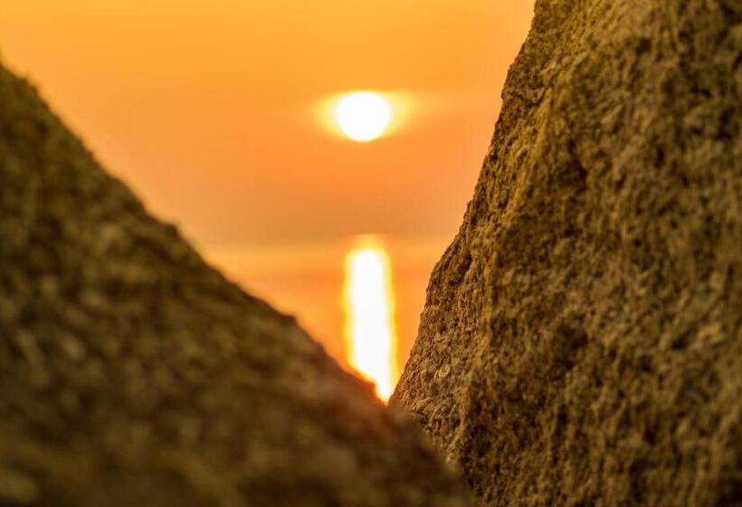 호텔 Sunsea Resort