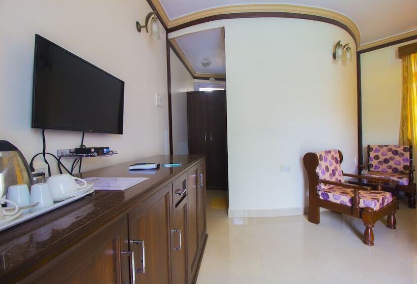 فندق Sunset Beach Resort