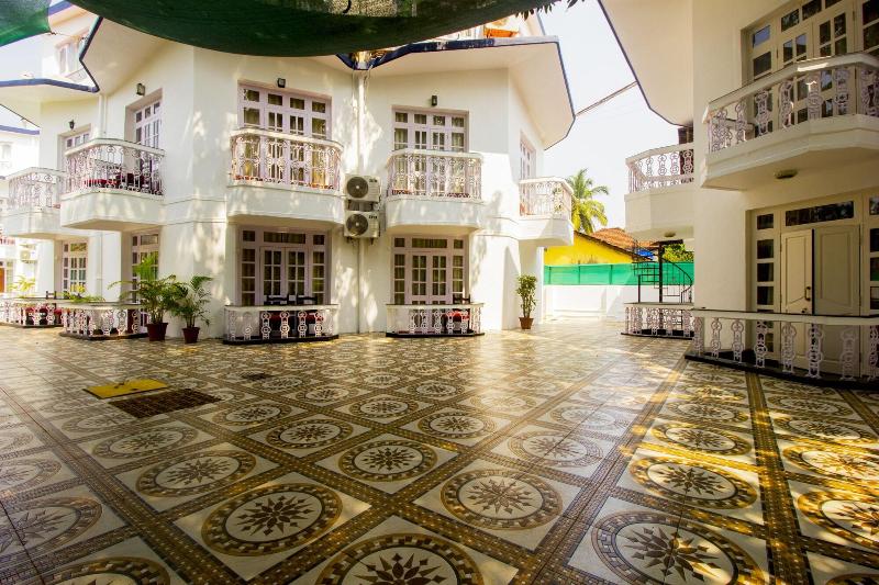 فندق Sunset Beach Resort