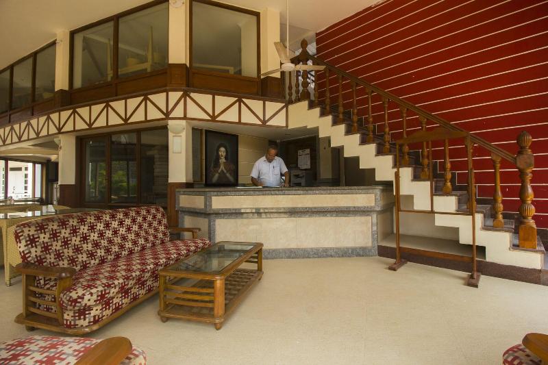 فندق Sunset Beach Resort