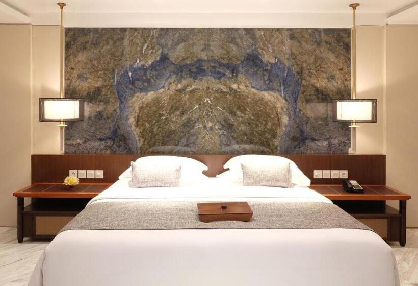 The Bandha Hotel & Suites