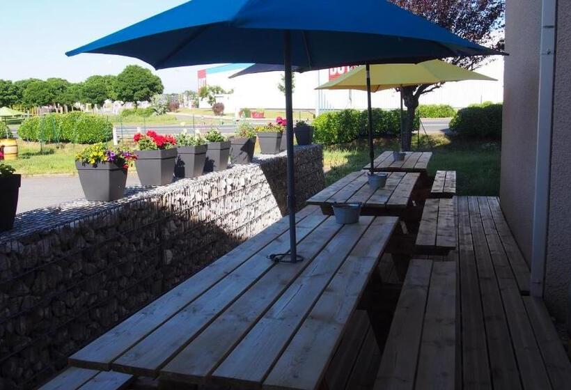 호텔 Kyriad Direct Macon Sud