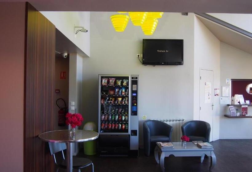 호텔 Kyriad Direct Macon Sud