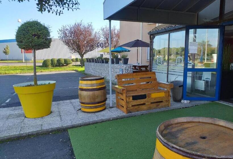 호텔 Kyriad Direct Macon Sud