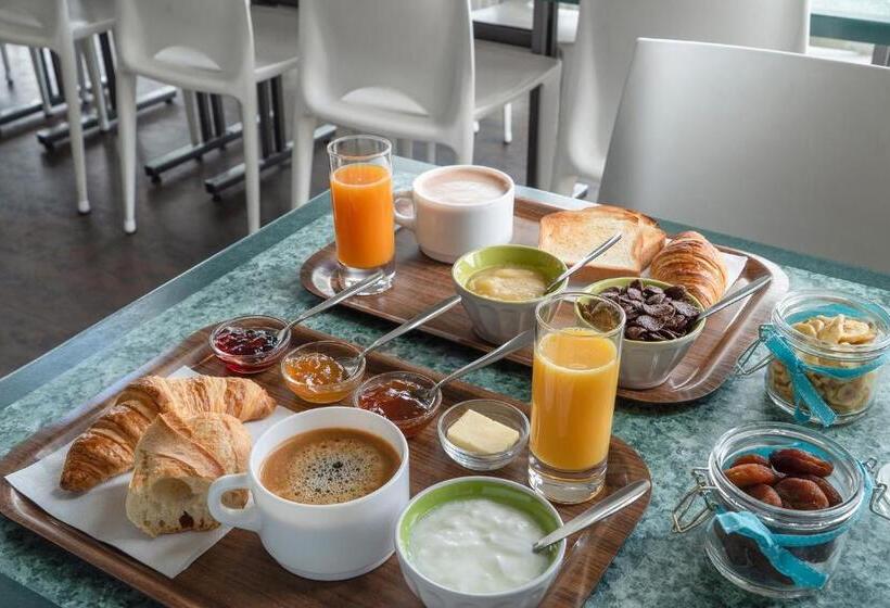 호텔 Kyriad Direct Macon Sud