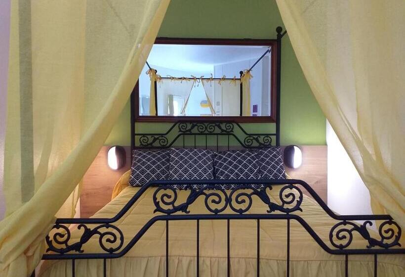 호텔 Kyriad Direct Macon Sud