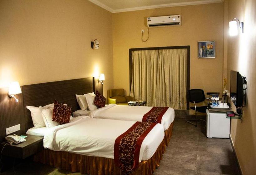 ホテル The Stadel