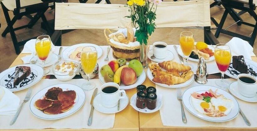 בית מלון כפרי Theoxenia Residence