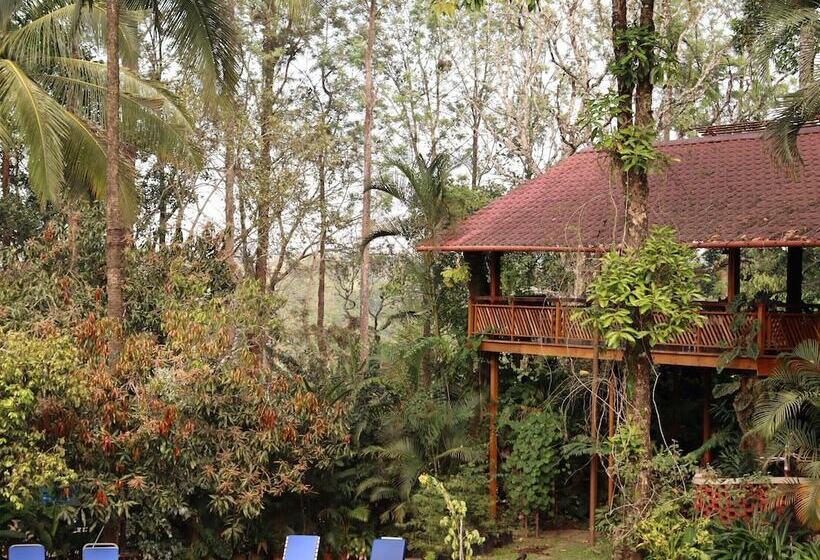 ホテル Tranquil Resort Wayanad