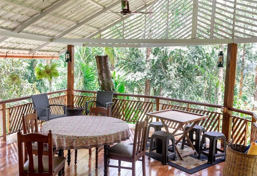 ホテル Tranquil Resort Wayanad