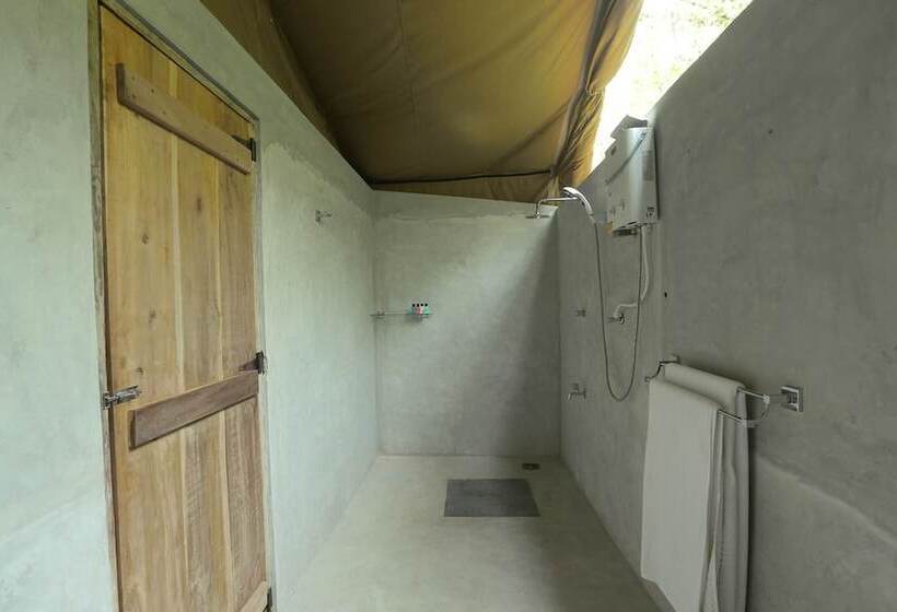 فندق Wilpattu Safari Camp   Campground