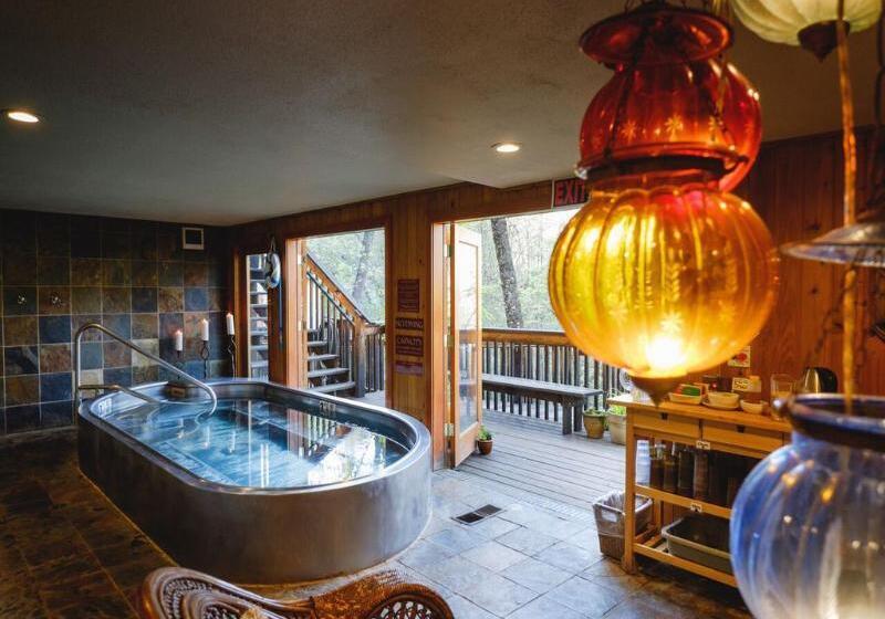 فندق Yosemite Bug Rustic Mountain Resort