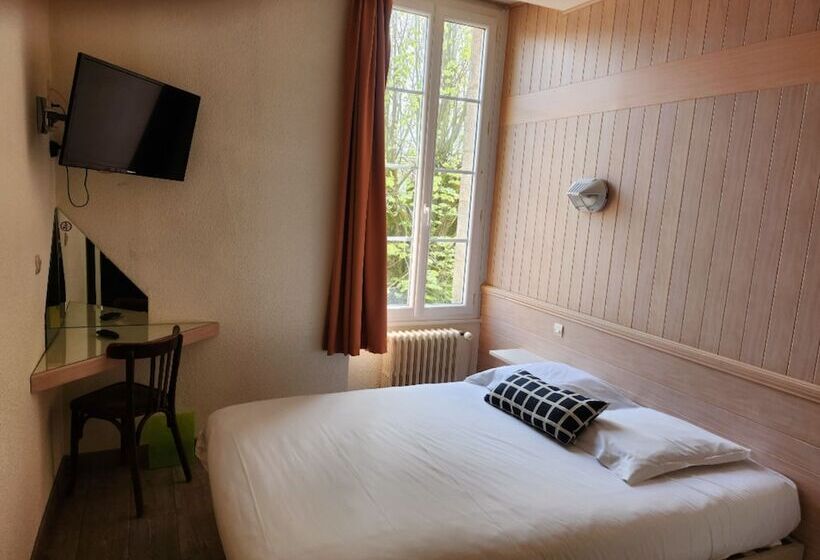 Отель Hôtel Le Relais De Vendée