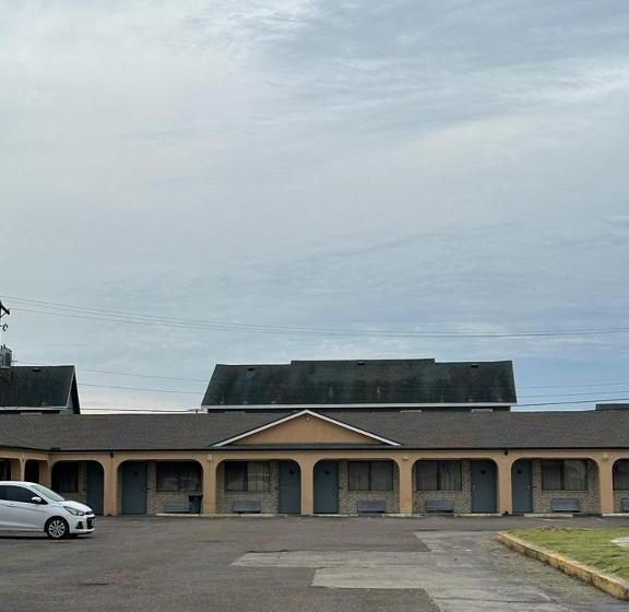 모텔 Executive Inn Robstown