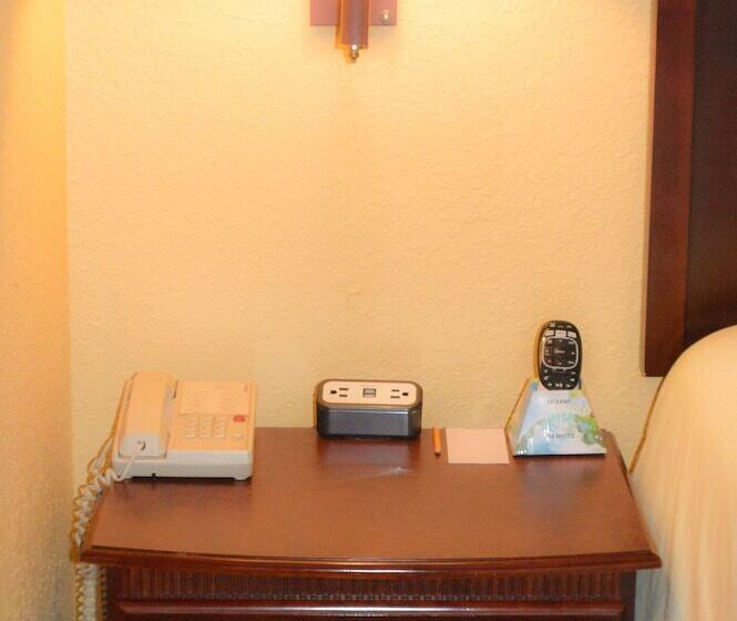 모텔 Magnolia Inn And Suites