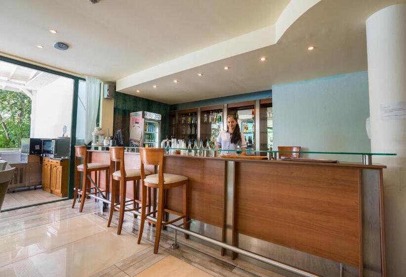 Perla Plaza Hotel   All Inclusive