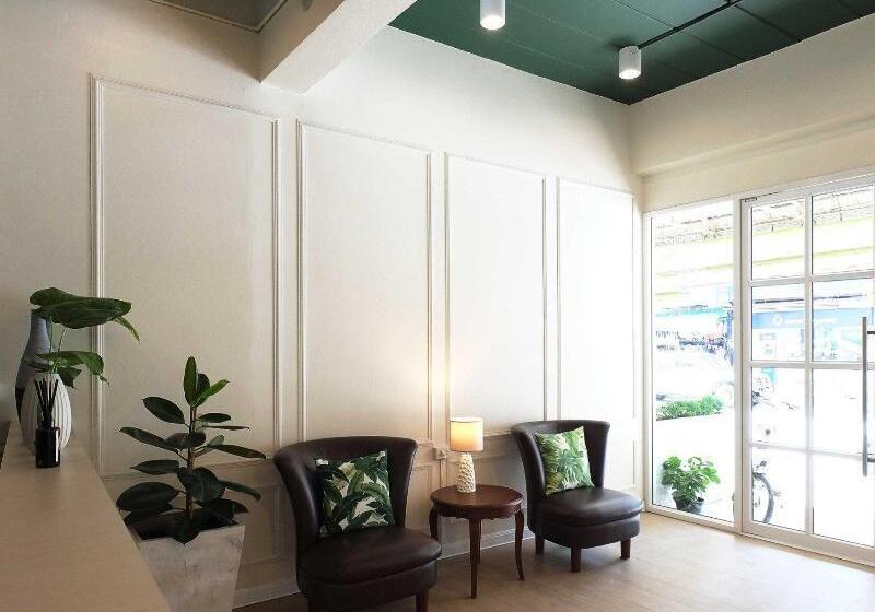 리조트 Buakham Rim Khong