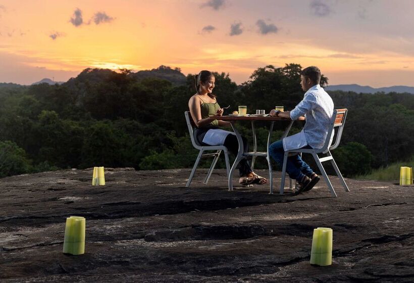 리조트 Occidental Paradise Dambulla