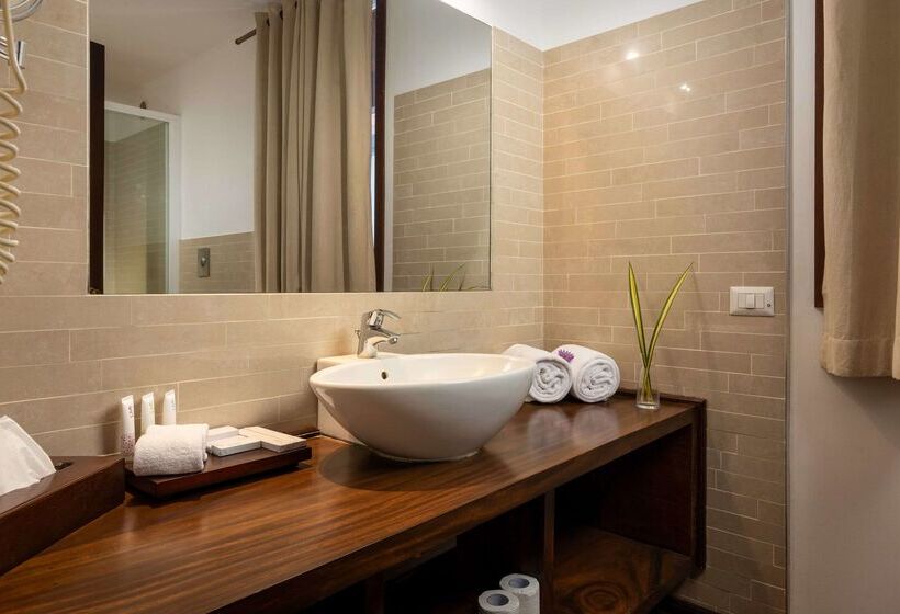 리조트 Occidental Paradise Dambulla