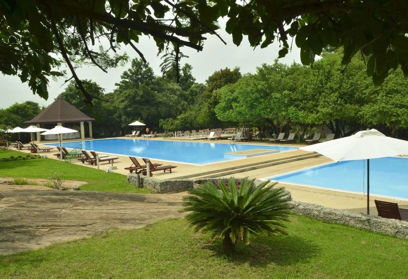 리조트 Occidental Paradise Dambulla