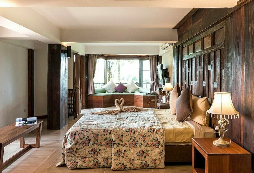 منتجع Village Farm & Winery