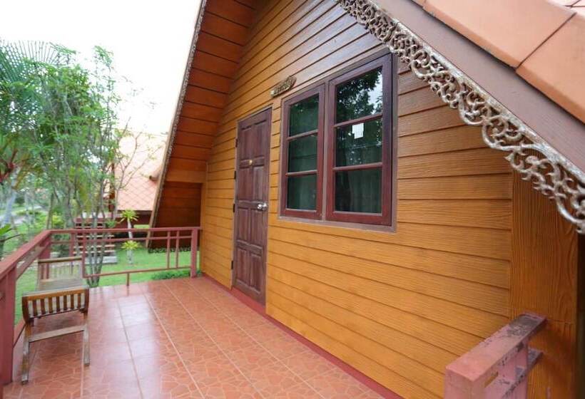 Taksina Garden Resort