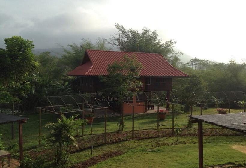 Taksina Garden Resort