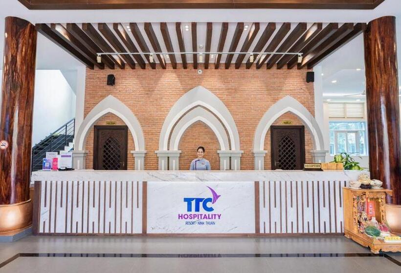 Ttc Resort Ninh Thuan Unlimited Access To Water Park