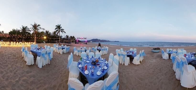 Ttc Resort Ninh Thuan Unlimited Access To Water Park