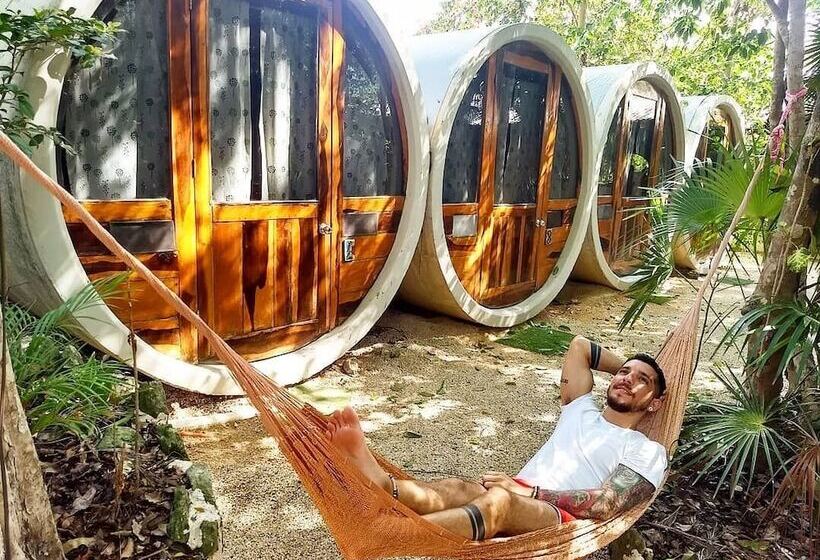 Tubo Tulum Hostel