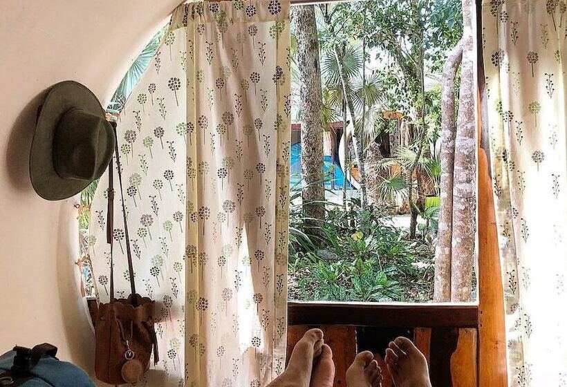 Tubo Tulum Hostel
