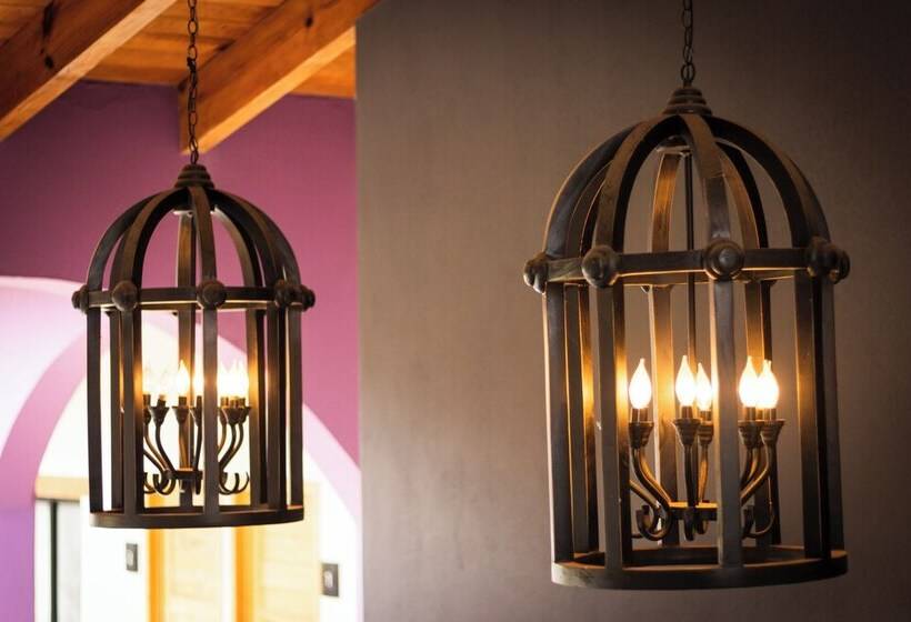 ユースホステル Hostal De La Montaña