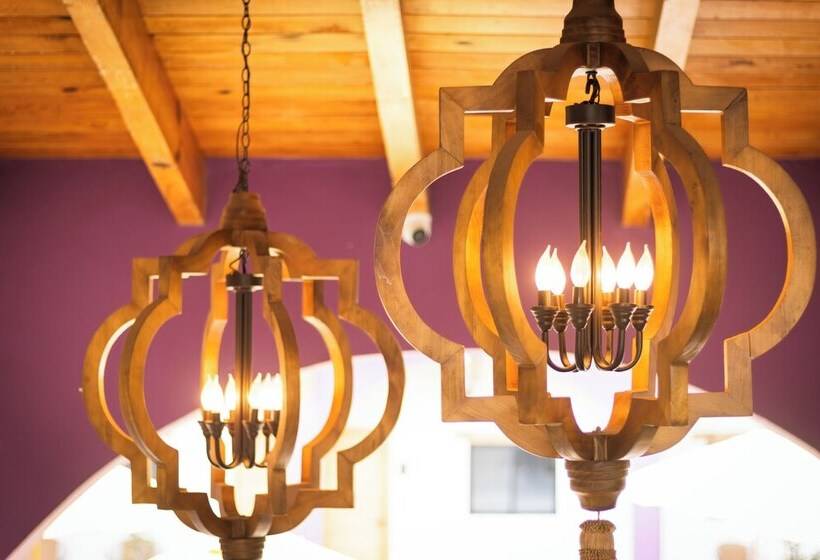 ユースホステル Hostal De La Montaña