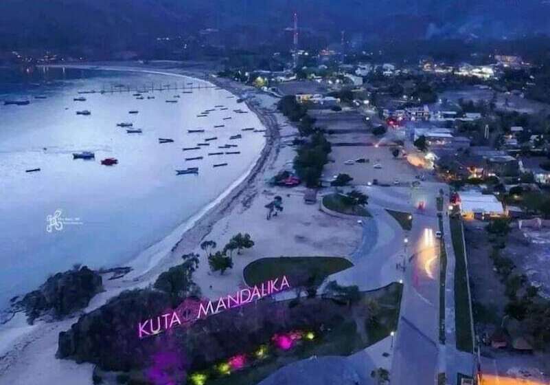 مبيت وإفطار The Hill View Lombok