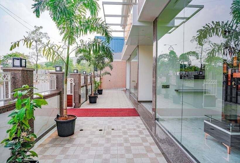 호텔 Super Capital O Poona Royal