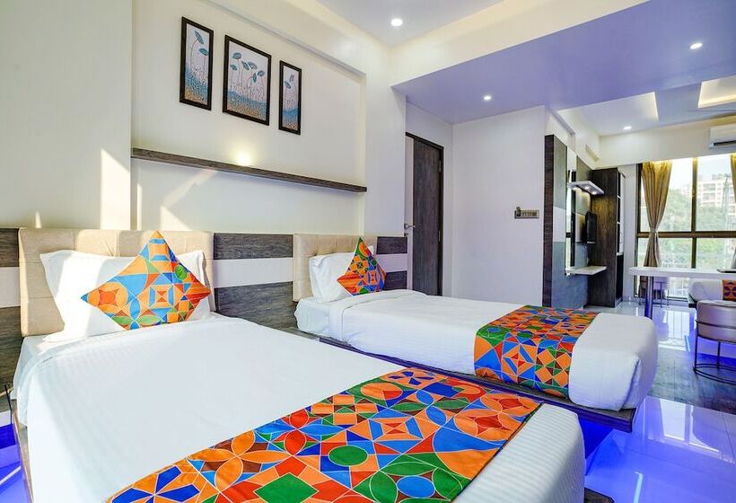 호텔 Super Capital O Poona Royal