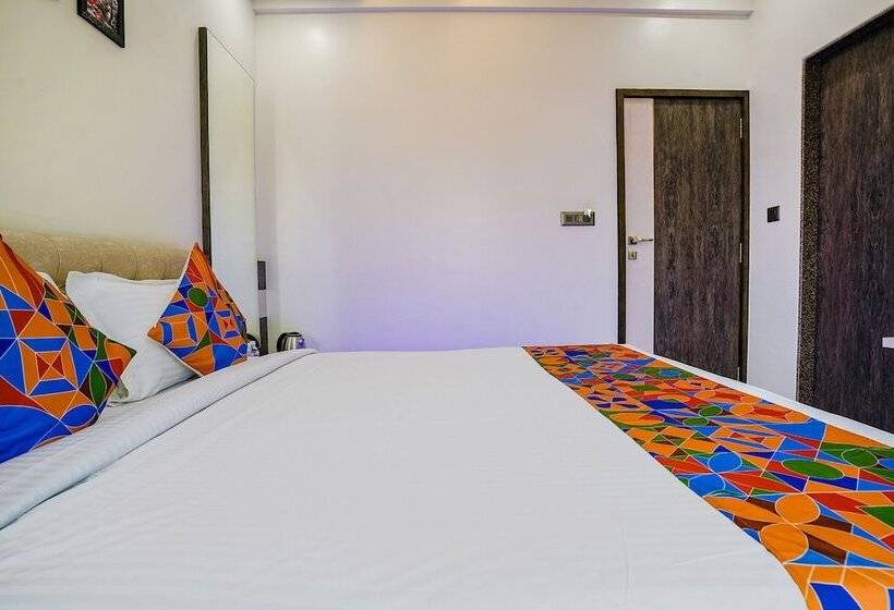 호텔 Super Capital O Poona Royal