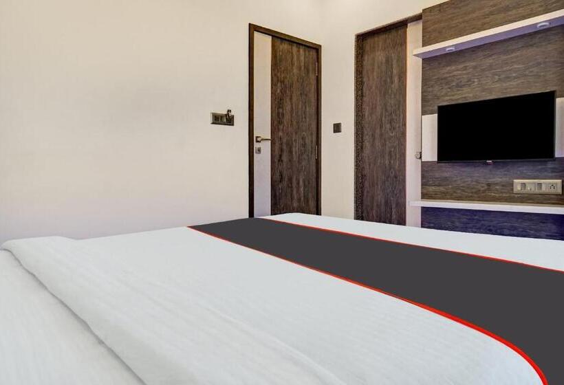 호텔 Super Capital O Poona Royal